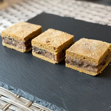 Fahéjas meggyes pite