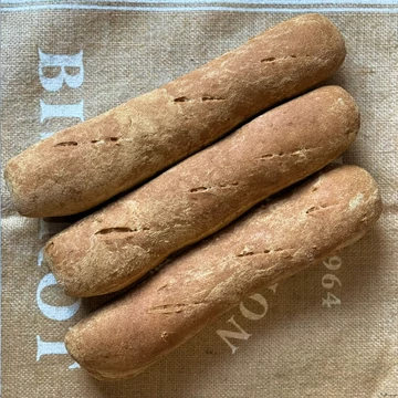Vöröslencsés kifli